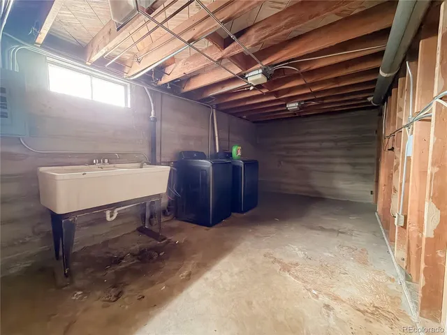 a view of a storage & utility room