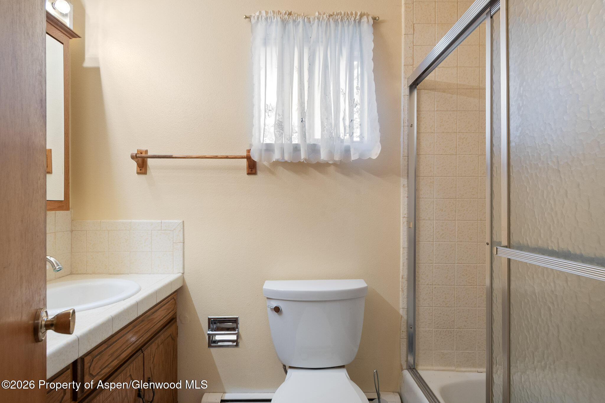 284 Panoramic Drive Silt, CO 81652 - Photo 15 of 44 guest bath up