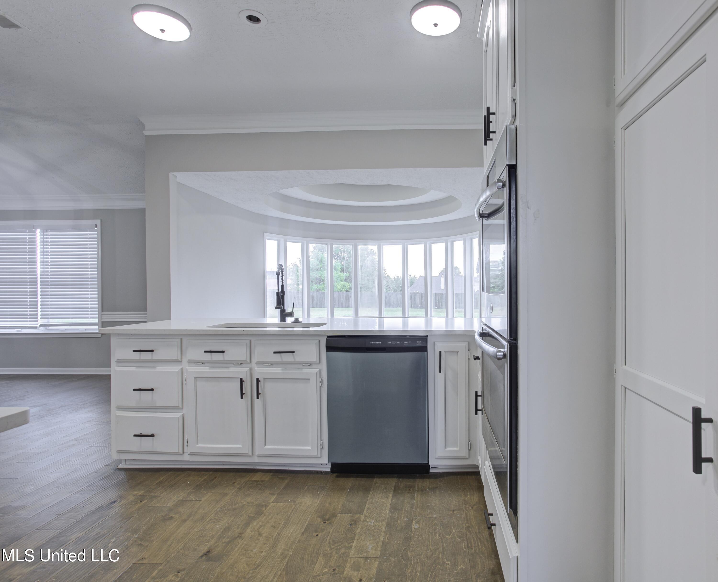 7678 State Line Road Olive Branch, MS 38654 - Photo 15 of 50 kitchen a