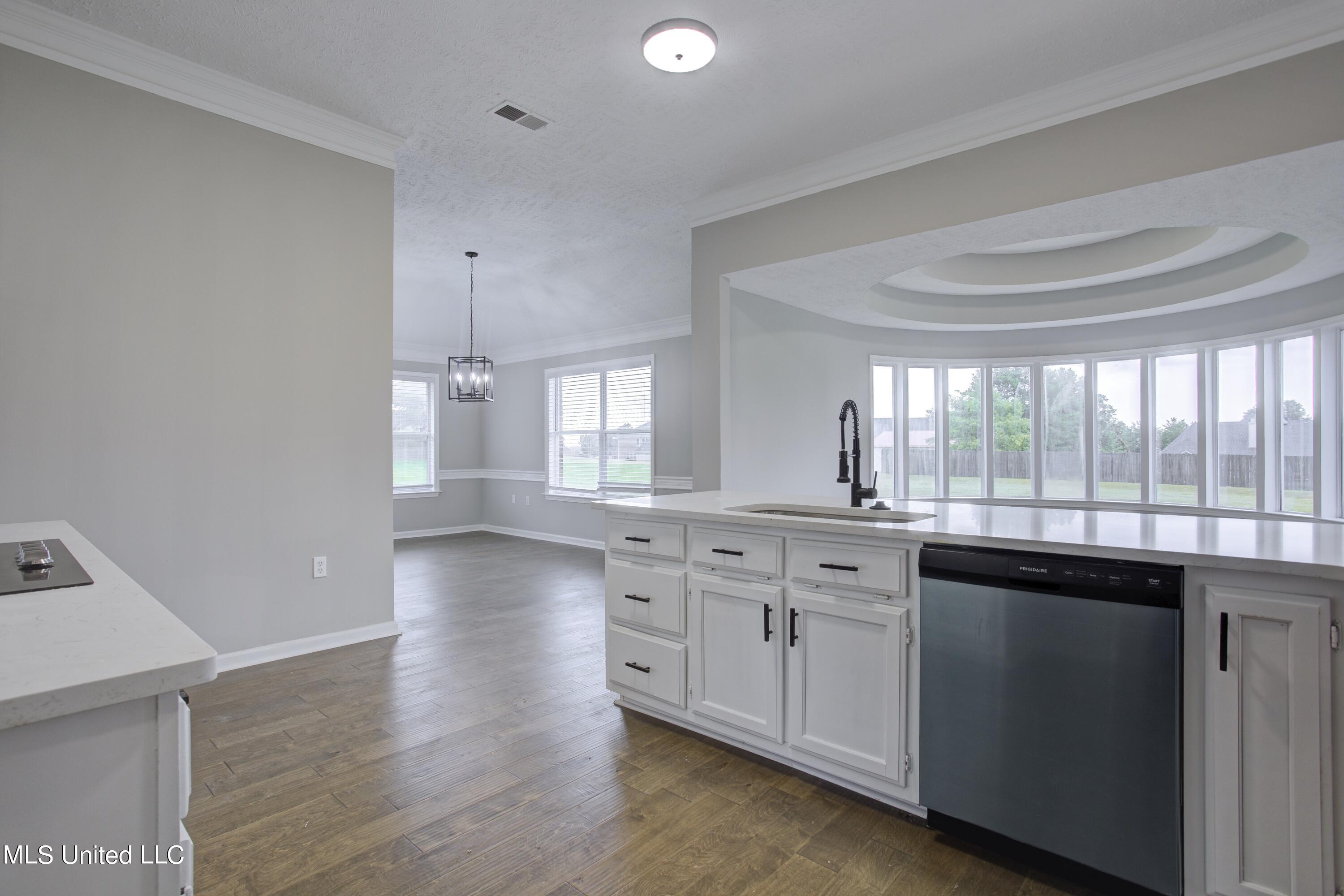 7678 State Line Road Olive Branch, MS 38654 - Photo 16 of 50 kitchen b