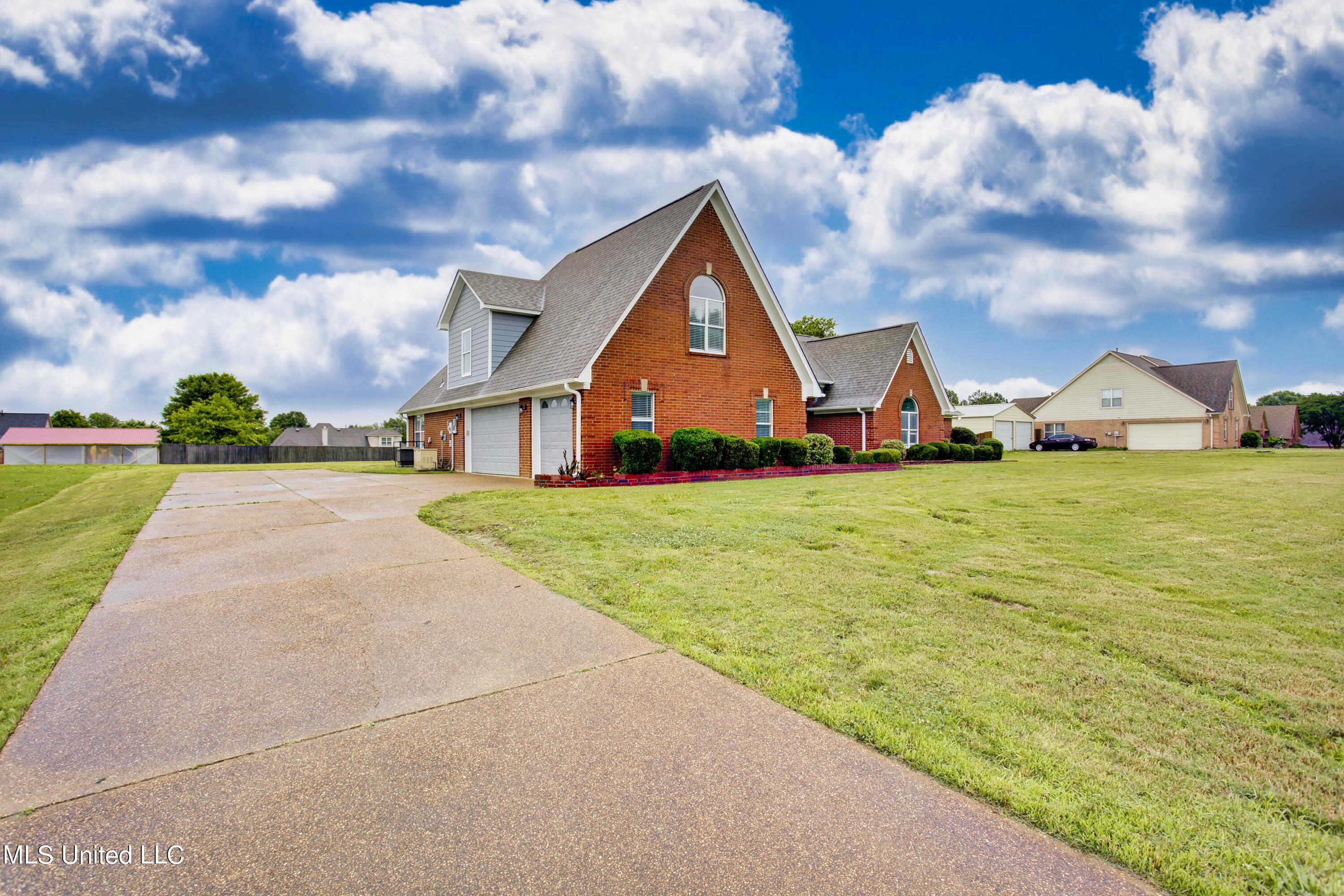 7678 State Line Road Olive Branch, MS 38654 - Photo 41 of 50 ext front left