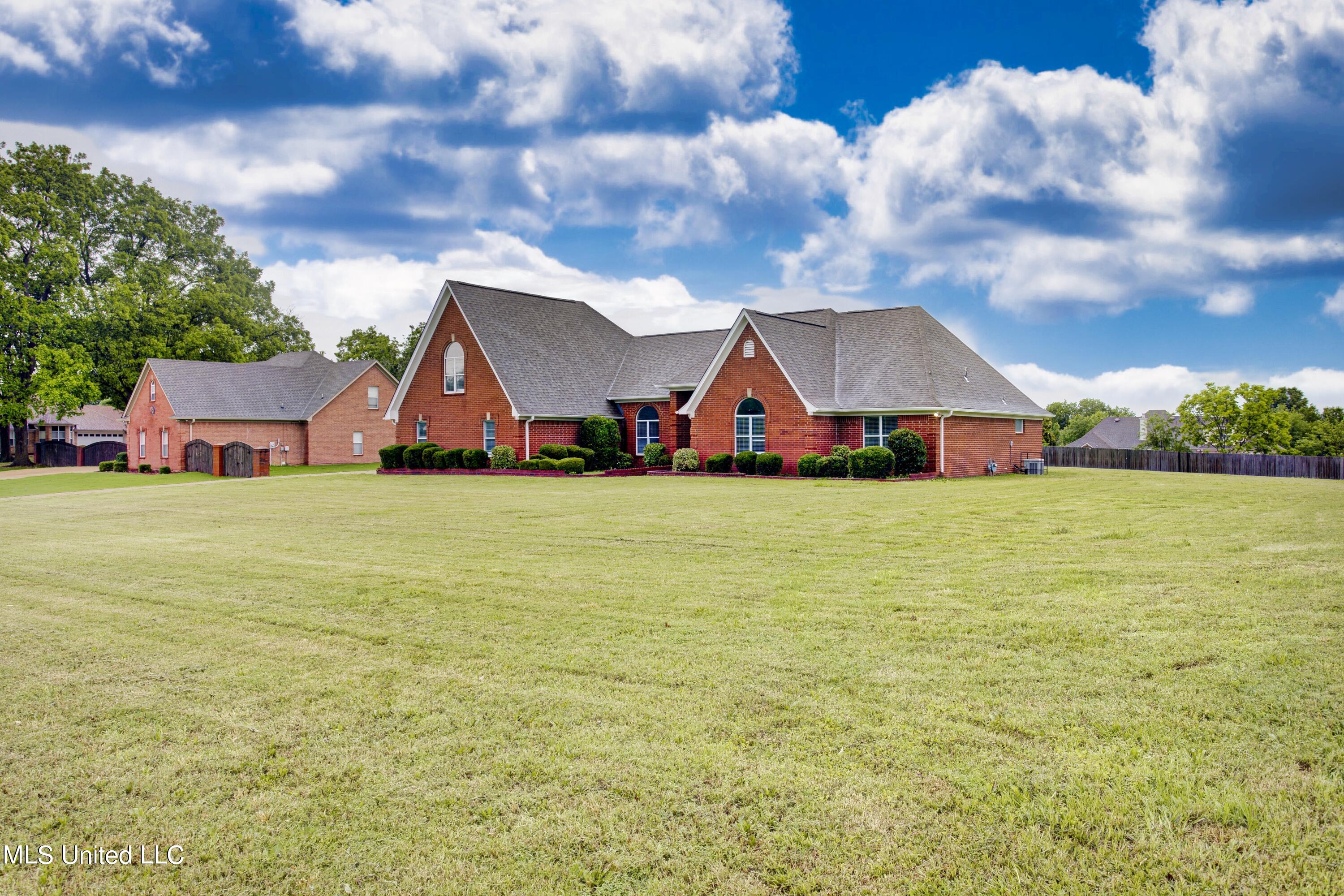 7678 State Line Road Olive Branch, MS 38654 - Photo 43 of 50 ext front right cu
