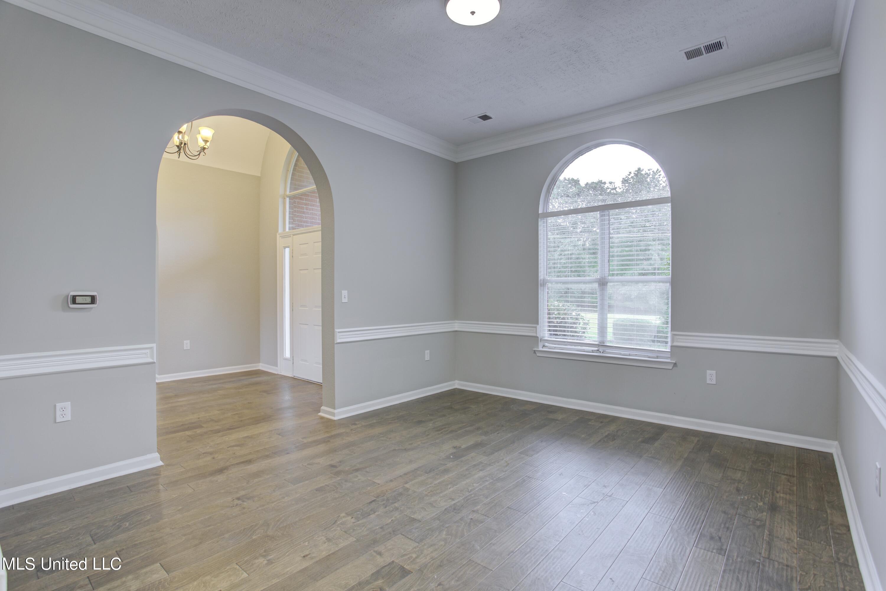 7678 State Line Road Olive Branch, MS 38654 - Photo 7 of 50 sun room b