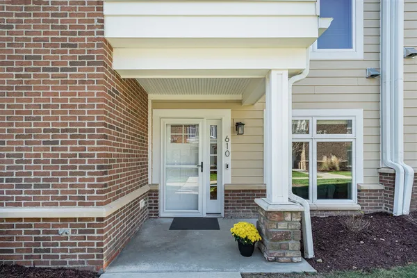 $380,000 | 631 Woodland Drive, Unit 65, Dexter, MI 48130