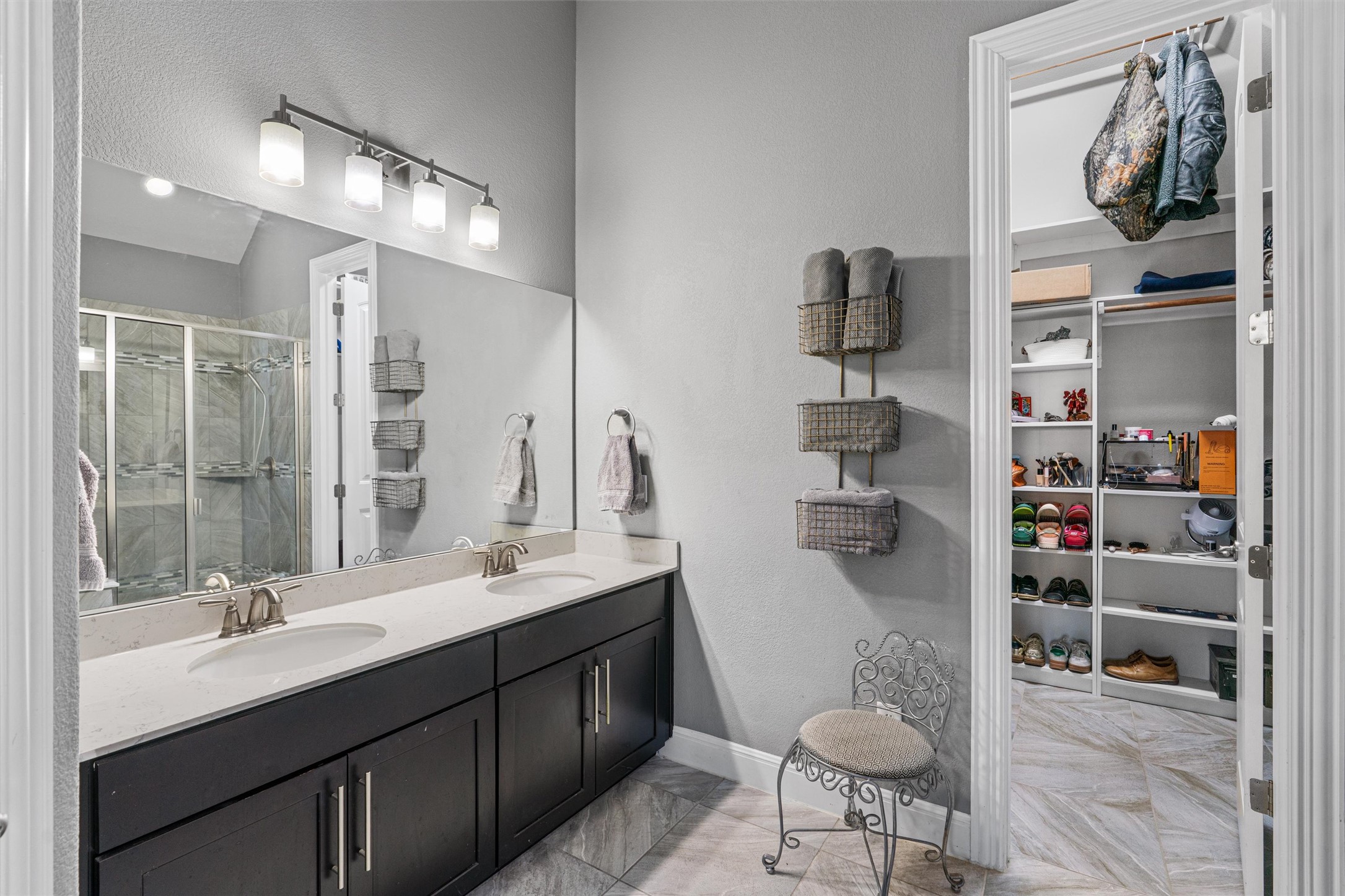 3704 Gildas Path Pflugerville, TX 78660 - Photo 14 of 31 Dual vanities