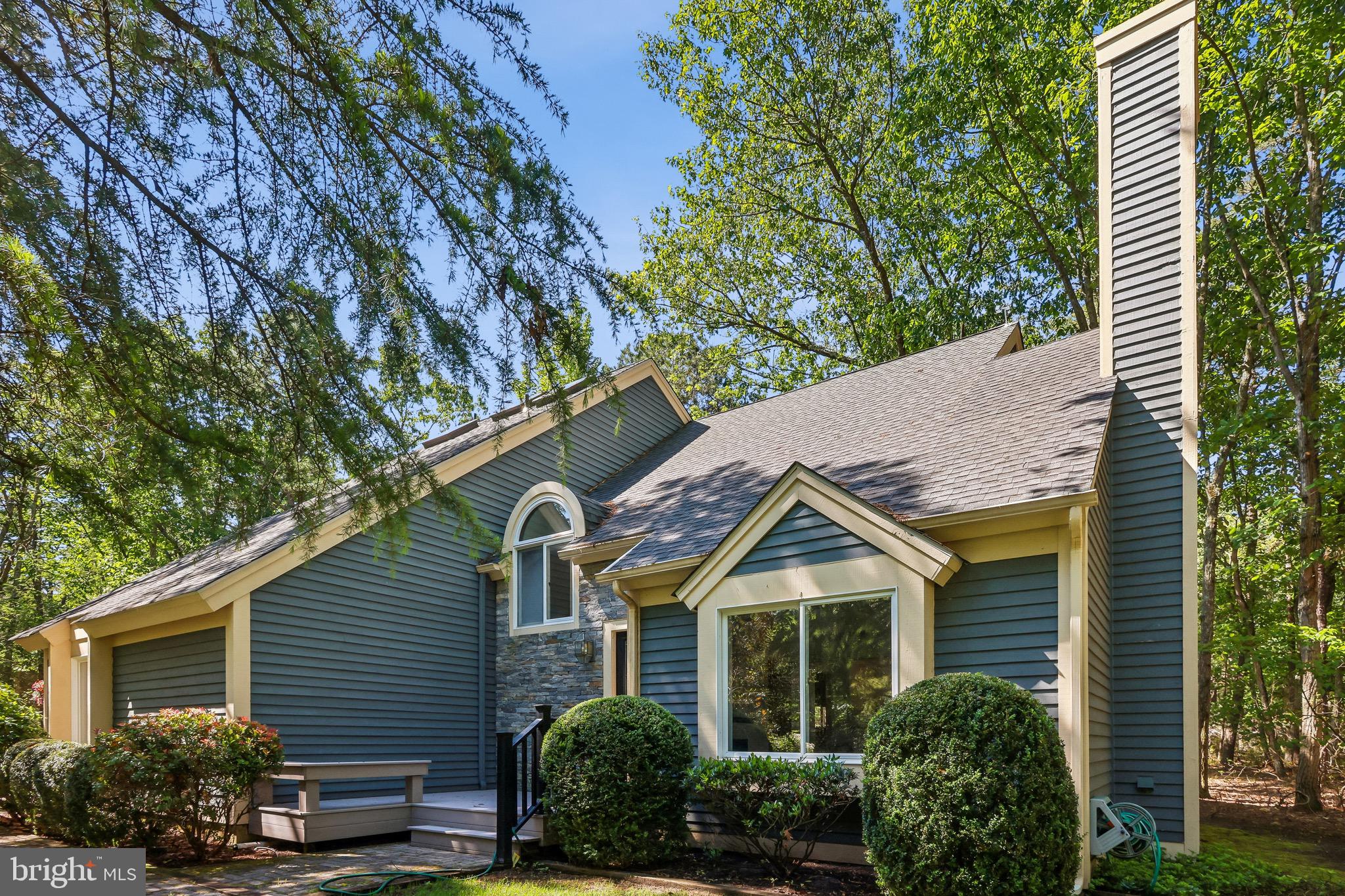 3 Pointe View Circle Medford, NJ 08055 - Photo 2 of 29