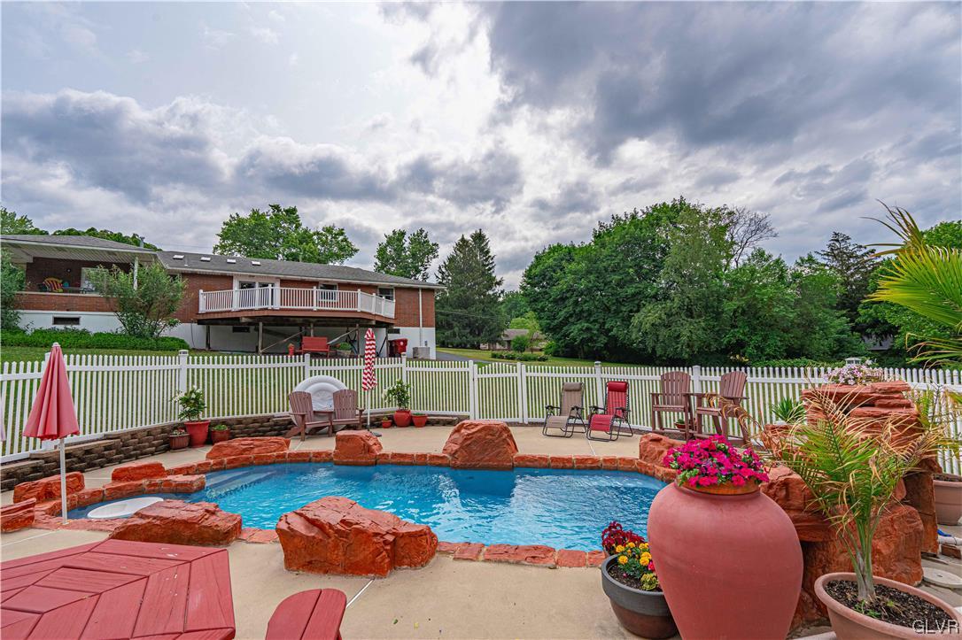 1410 Lieb Road Easton, PA 18040 - Photo 28 of 37 Gallery Image 28
