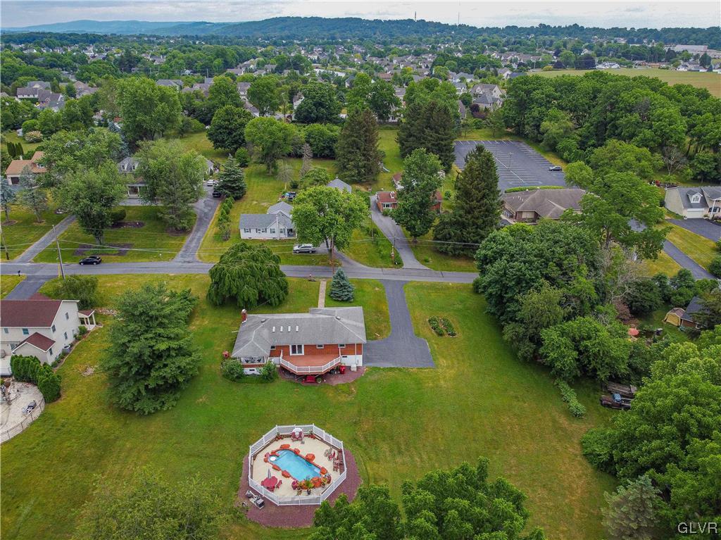 1410 Lieb Road Easton, PA 18040 - Photo 9 of 37 Gallery Image 9