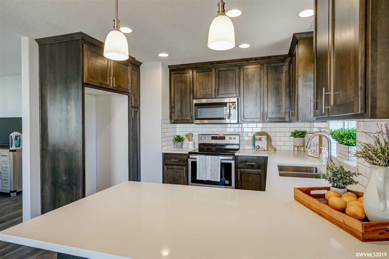 34970 Lahaina Loop Road Pacific City, OR 97135 - Photo 12 of 29 Gallery Image 12