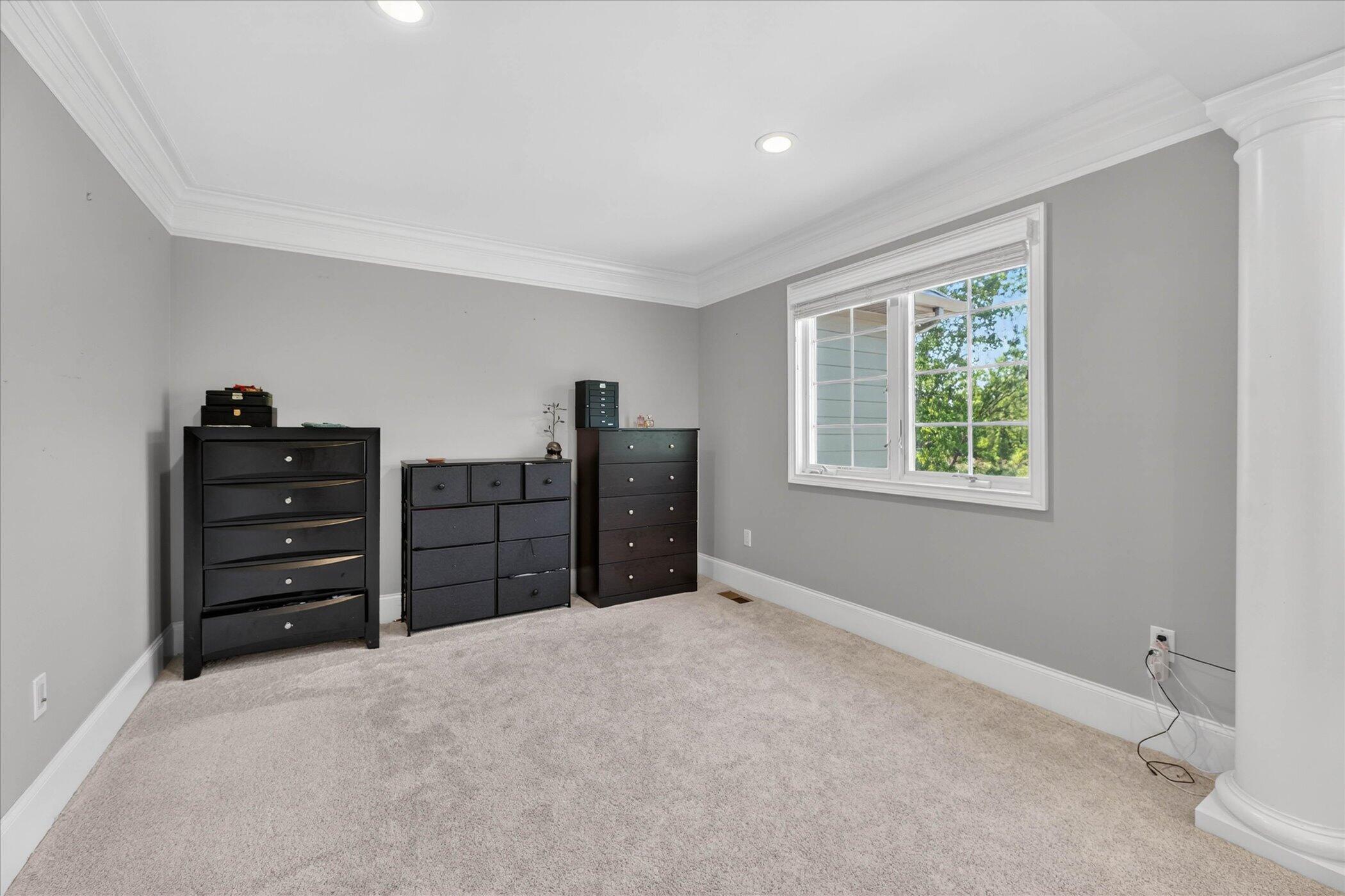 2931 Walnut Ridge Drive Ann Arbor, MI 48103 - Photo 32 of 102 Primary Bedroom Sitting area
