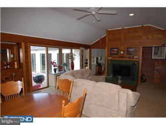 724 Greenwood Road Wilmington, DE 19805 - Photo 8 of 12 Family Room