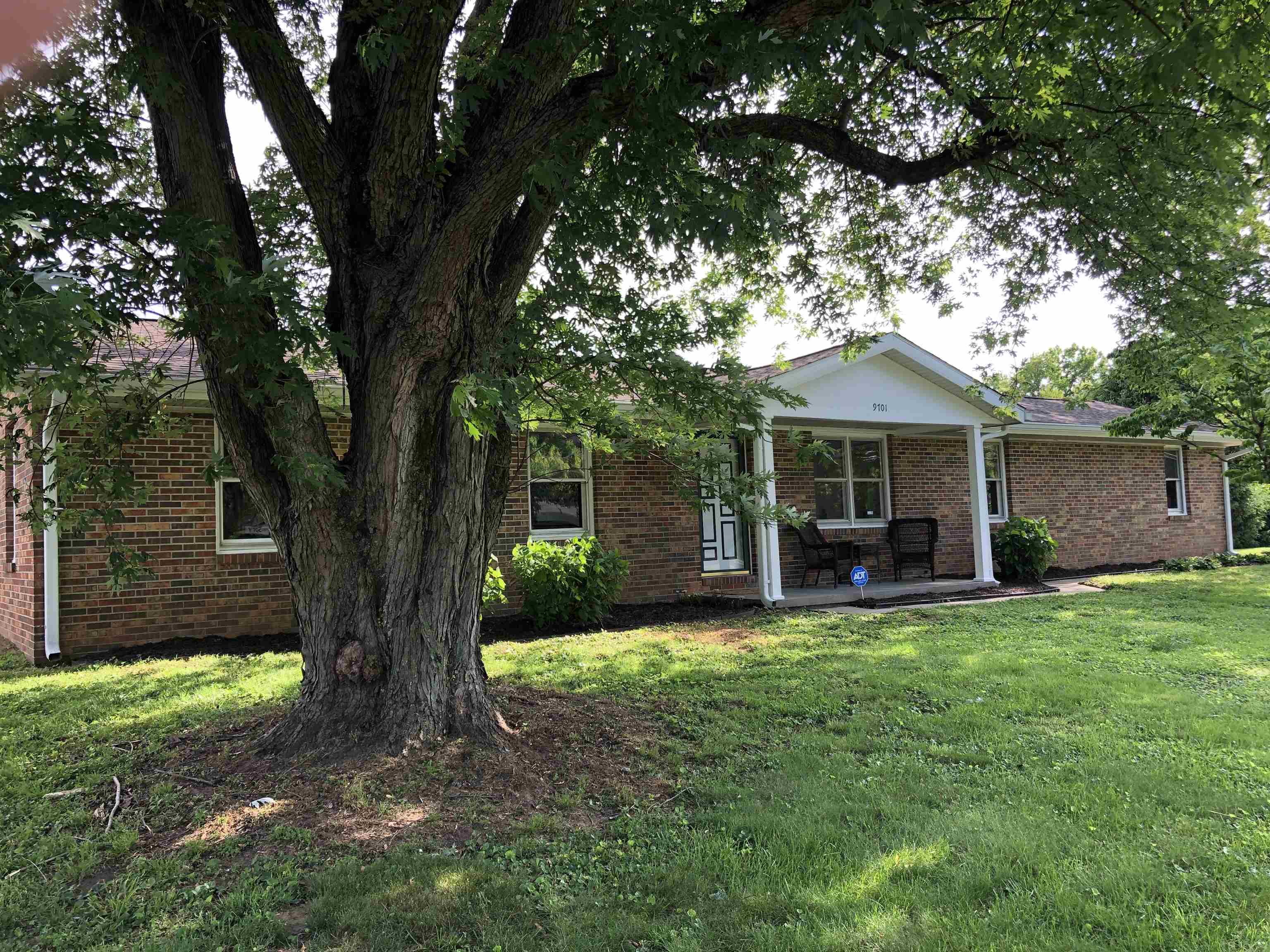 7901 Spry Road Evansville, IN 47715 - Photo 1 of 30 Gallery Image 1