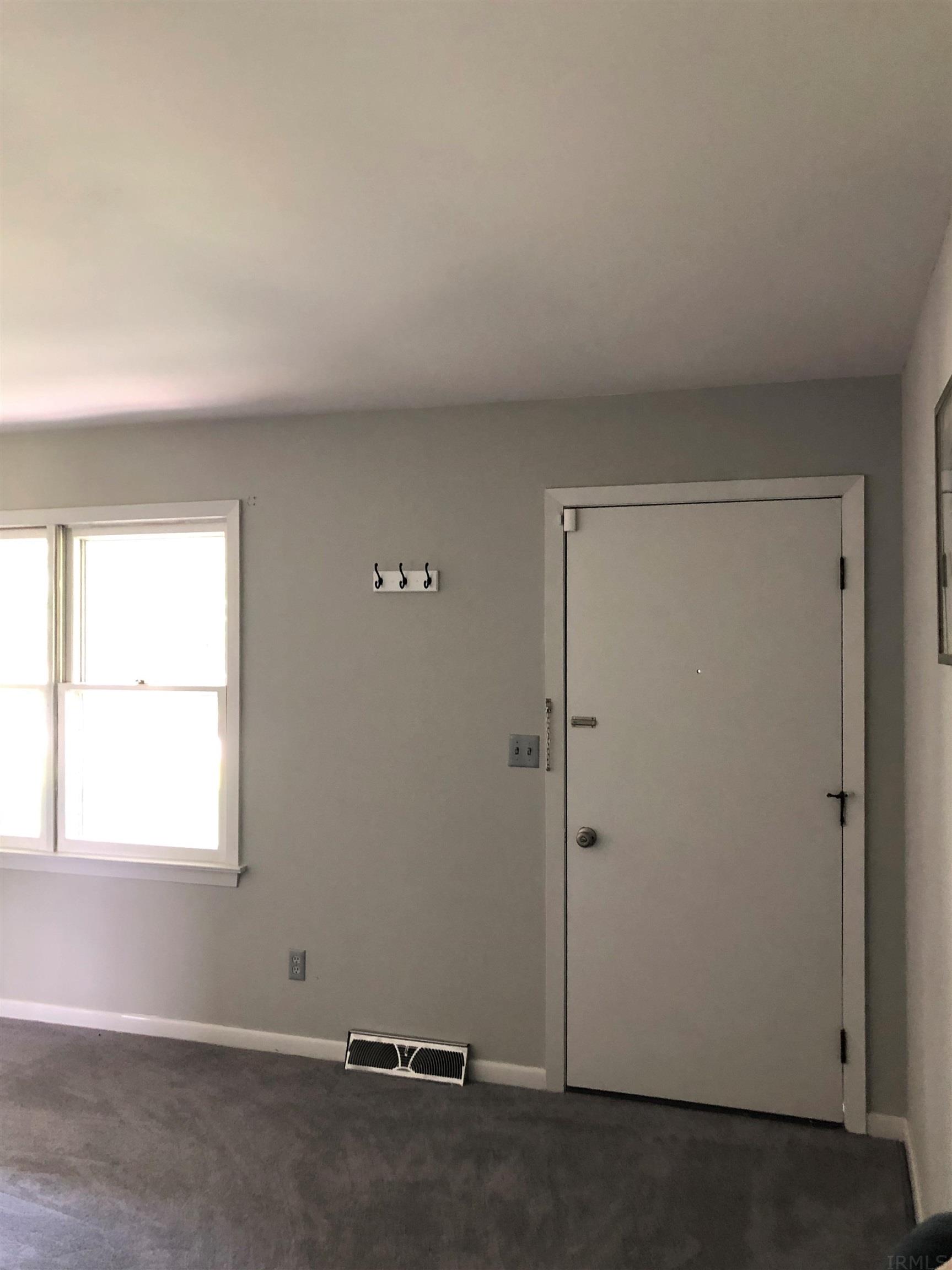 7901 Spry Road Evansville, IN 47715 - Photo 3 of 30 Gallery Image 3
