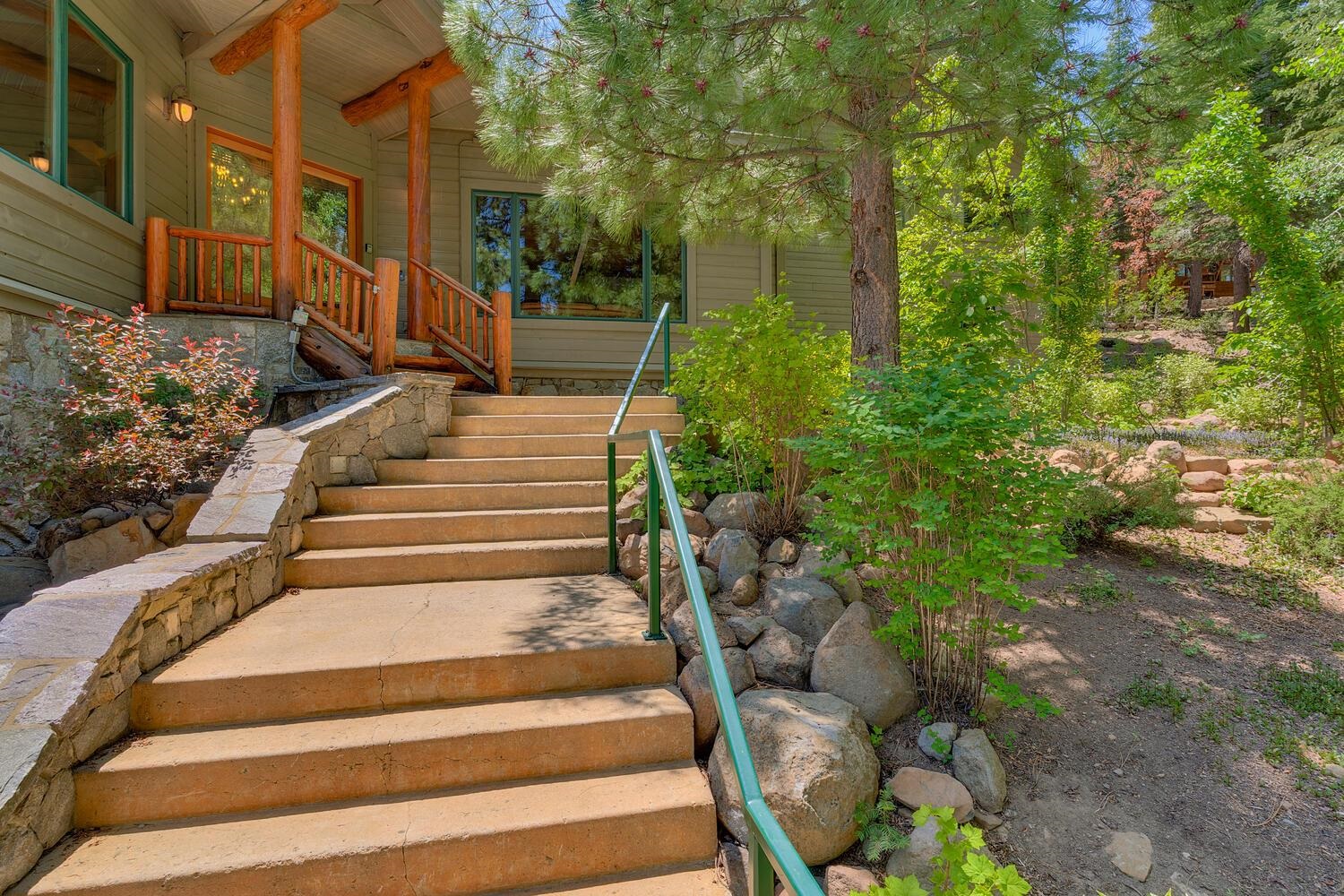 1809 Woods Point Way Northstar, CA 96161 - Photo 2 of 28