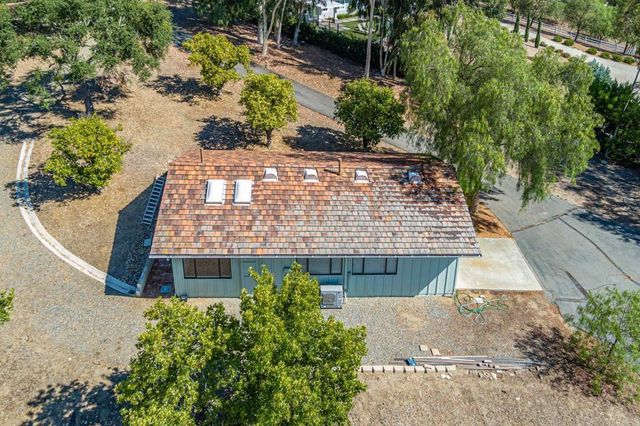 $1,469,999 | 145 Yucca Road, Fallbrook, CA 92028