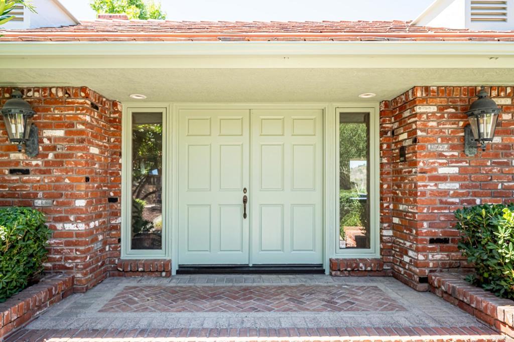 145 Yucca Road Fallbrook, CA 92028 - Photo 6 of 58 front door