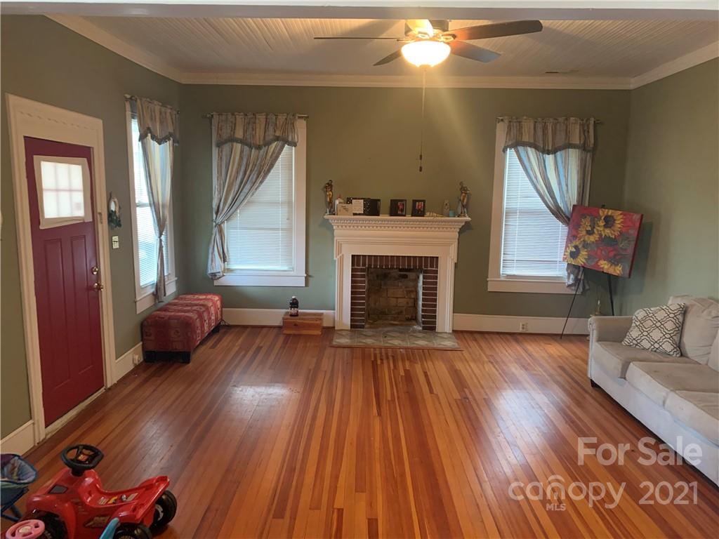 108 Pine Street Chester, SC 29706 - Photo 2 of 24 Gallery Image 2