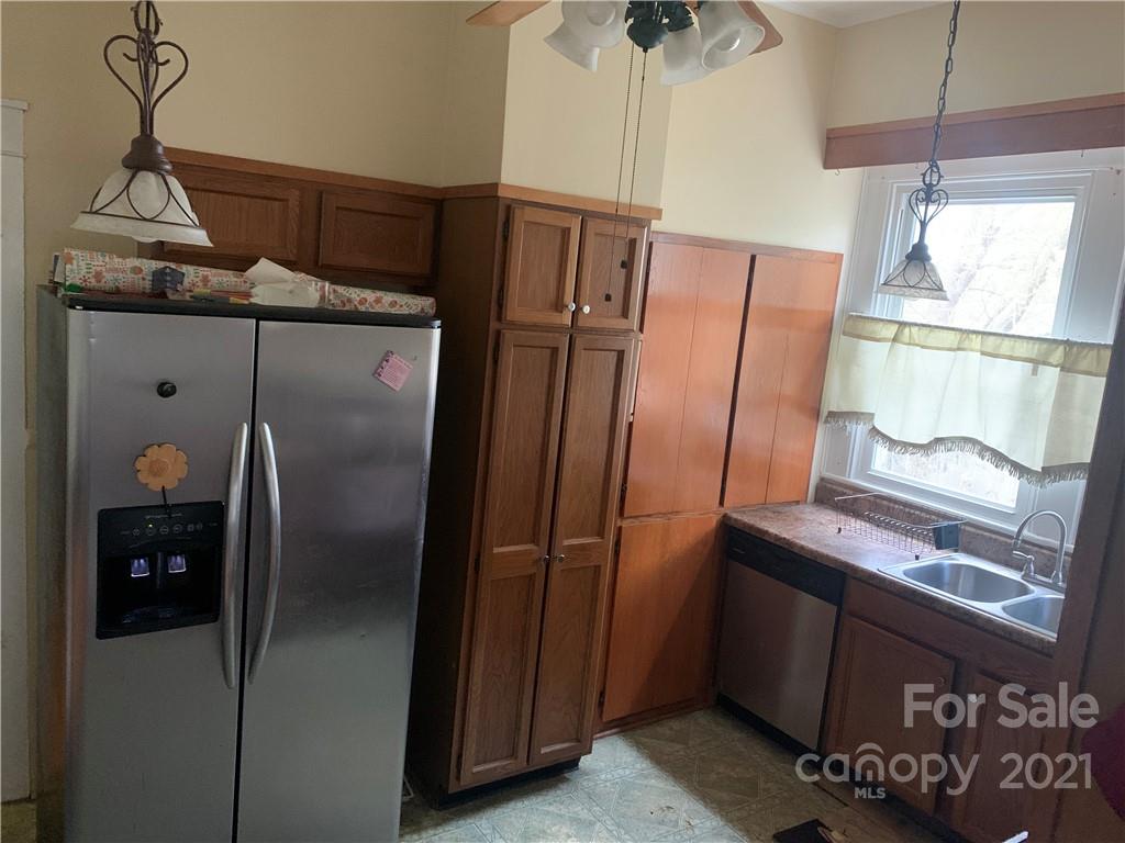 108 Pine Street Chester, SC 29706 - Photo 7 of 24 Gallery Image 7