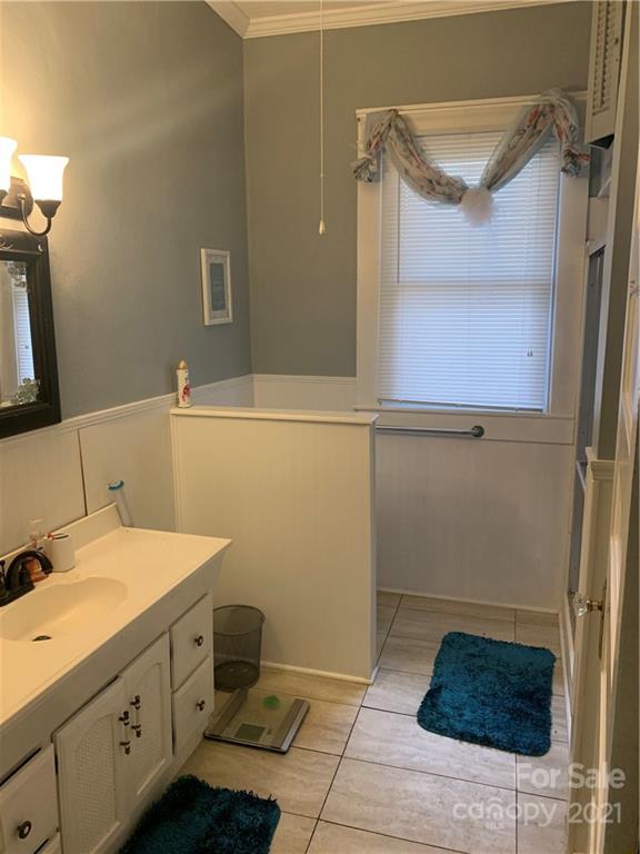 108 Pine Street Chester, SC 29706 - Photo 9 of 24 Gallery Image 9