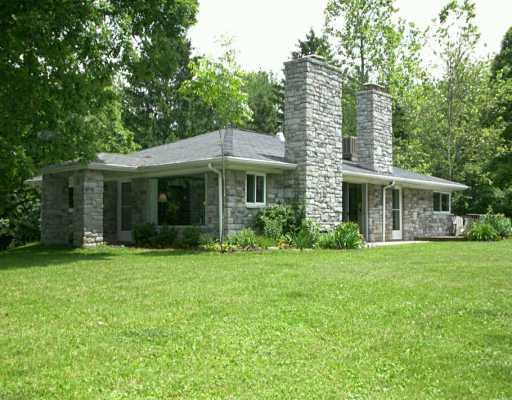 184 Shafer Road Coraopolis, PA 15108 - Photo 1 of 6 Exterior Front.