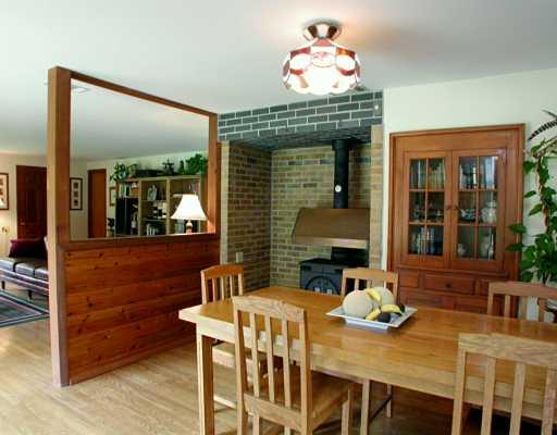 184 Shafer Road Coraopolis, PA 15108 - Photo 4 of 6 Dining Room.