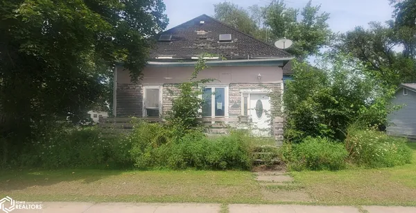 $7,500 | 113 West Main Street, Seymour, IA 52590