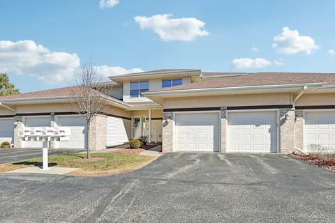 $387,900 | 726 Clardell Drive, Sun Prairie, WI 53590