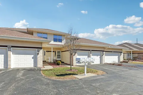 $387,900 | 726 Clardell Drive, Sun Prairie, WI 53590