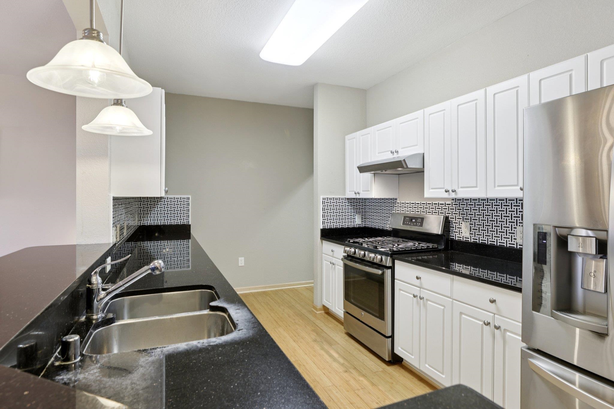 726 Clardell Drive Sun Prairie, WI 53590 - Photo 5 of 56