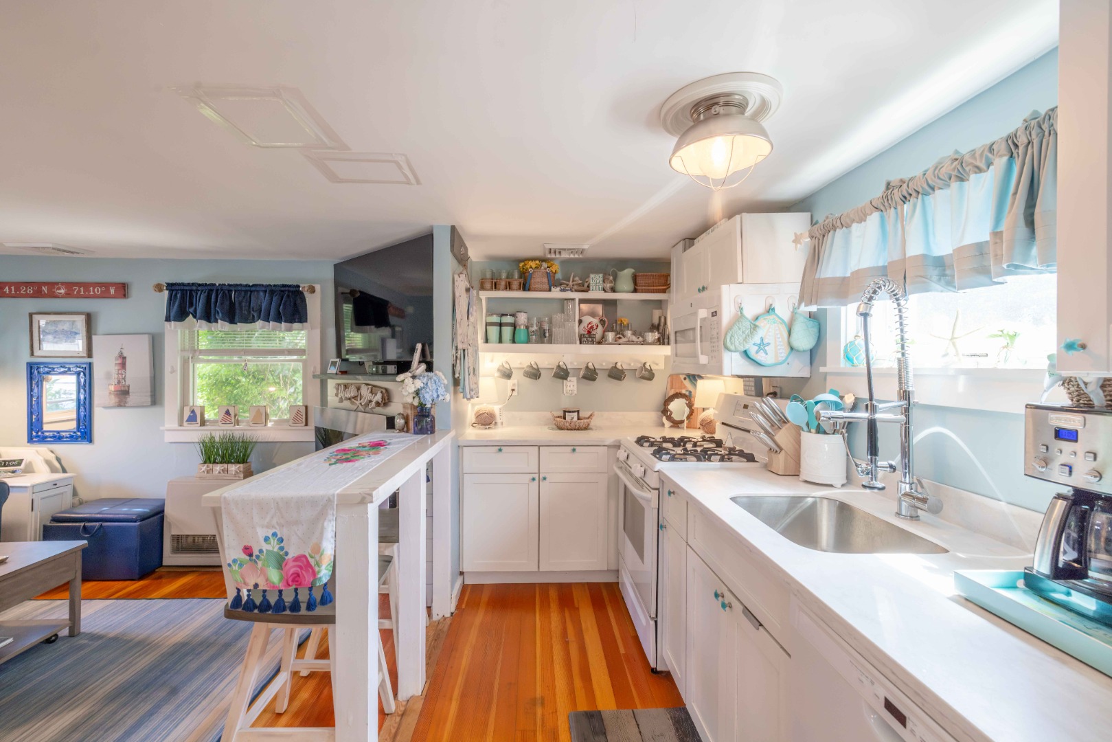 20 Bartlett Road Nantucket, MA 02554 - Photo 6 of 21 Gallery Image 6