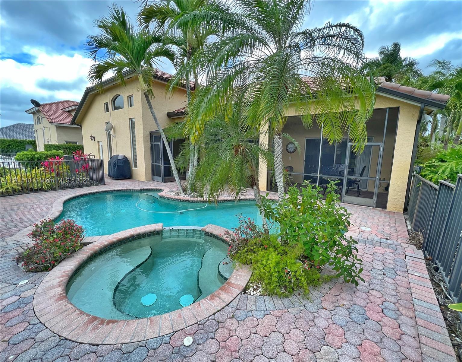 20022 Ocean Key Drive Boca Raton, FL 33498 - Photo 17 of 39 Swimming Pool + Spa