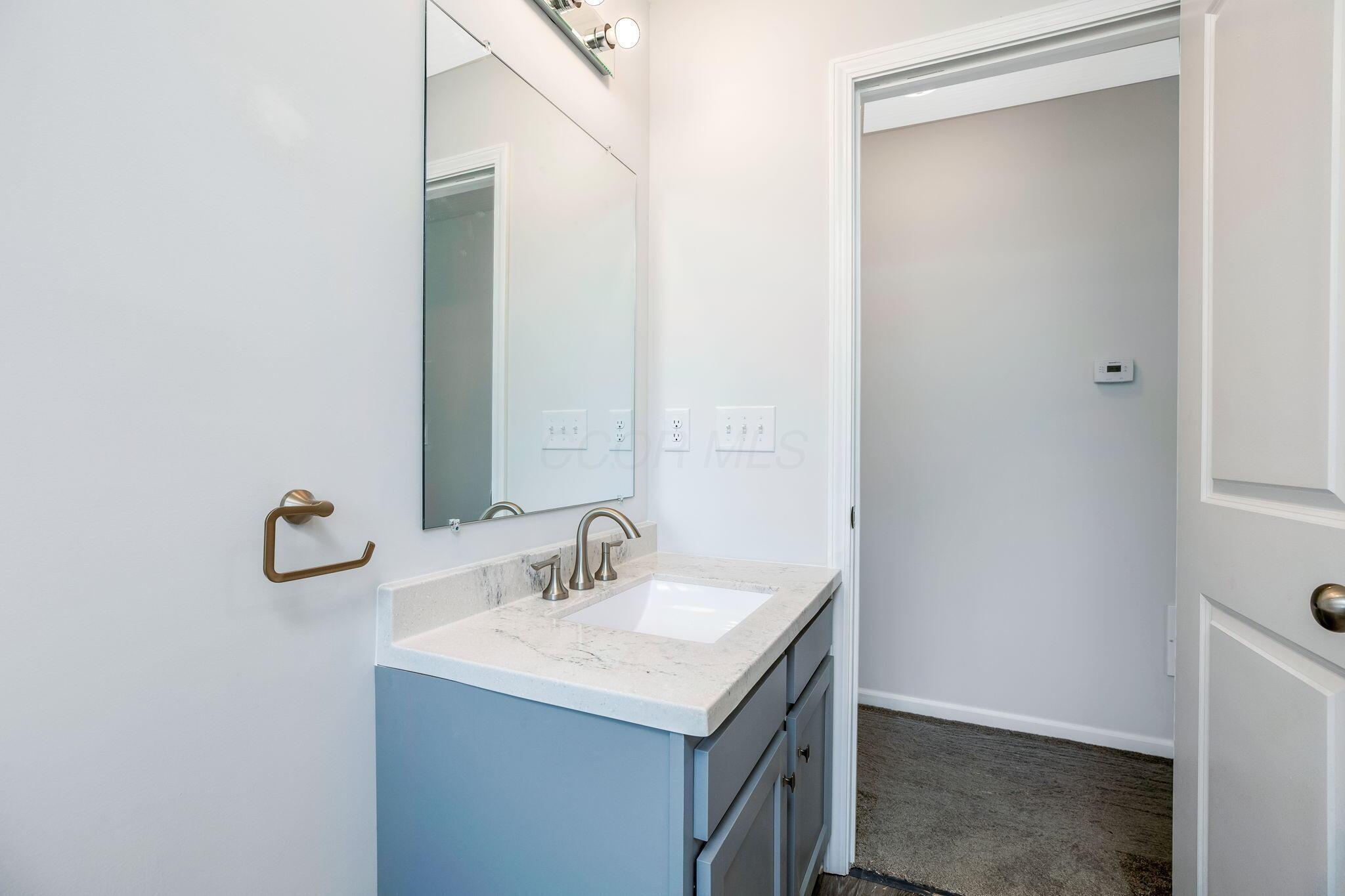 928 Rutter Avenue Lancaster, OH 43130 - Photo 26 of 87 Full Bath-Entry