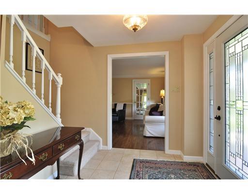 1768 Hassam Road Coraopolis, PA 15108 - Photo 2 of 18 Entry/Foyer.