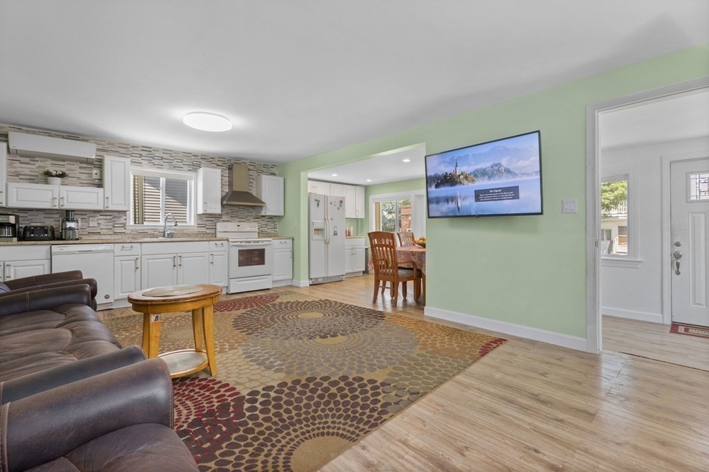 281 Billings Road Quincy, MA 02170 - Photo 3 of 35 Gallery Image 3