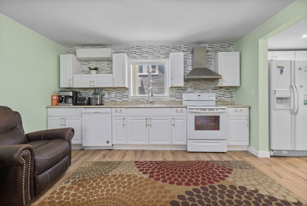 281 Billings Road Quincy, MA 02170 - Photo 5 of 35 Gallery Image 5
