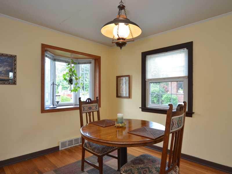 900 Ridge Road Ambridge, PA 15003 - Photo 3 of 23 Dining Room.