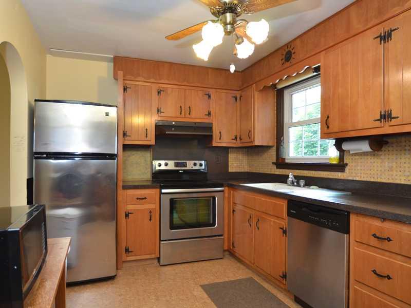 900 Ridge Road Ambridge, PA 15003 - Photo 6 of 23 Kitchen.