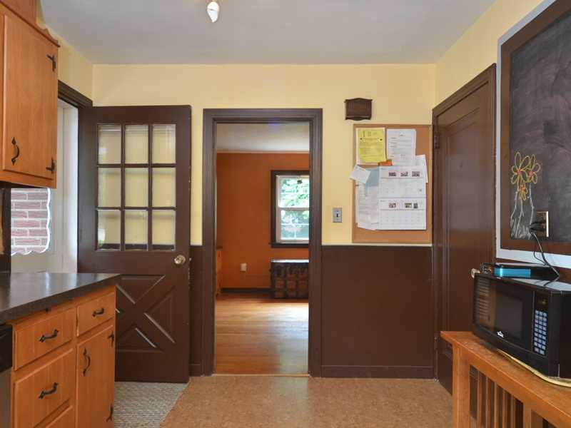 900 Ridge Road Ambridge, PA 15003 - Photo 8 of 23 Kitchen.