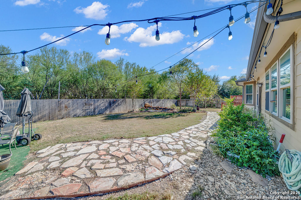 10222 Shawnee Converse, TX 78109 - Photo 26 of 28 a view of a backyard