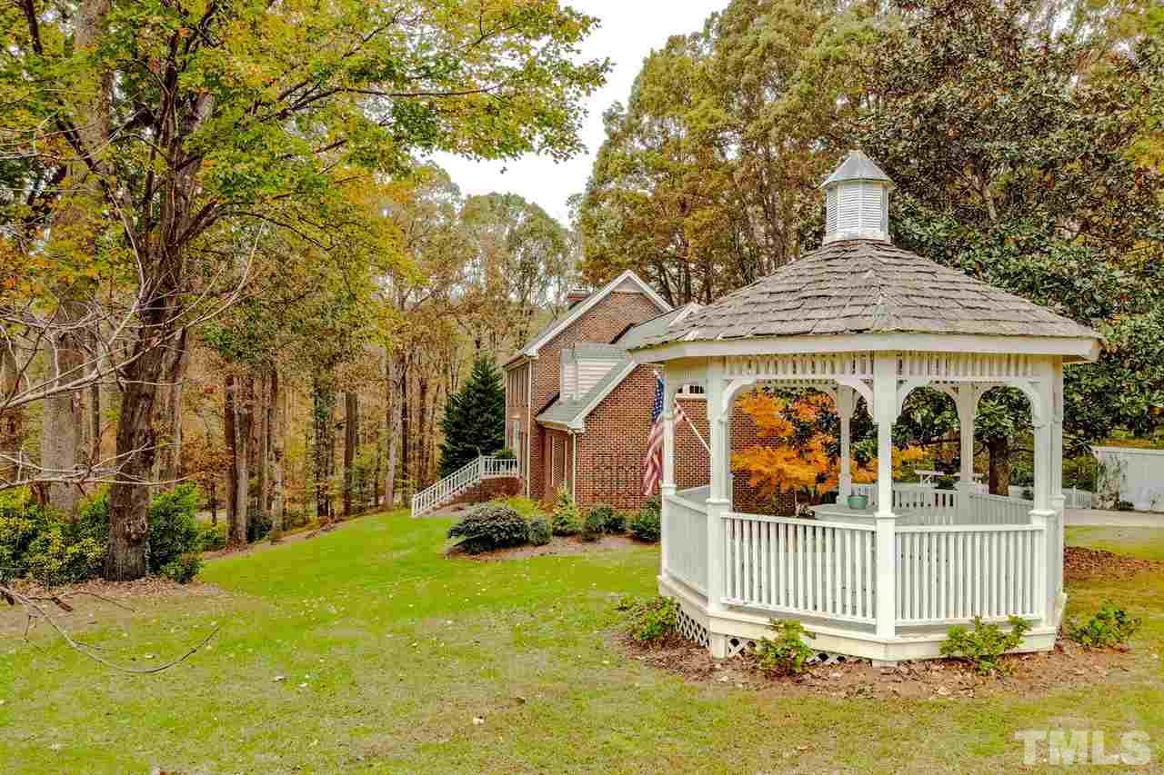 3908 East Valley Court Raleigh, NC 27606 - Photo 3 of 25 Gallery Image 3