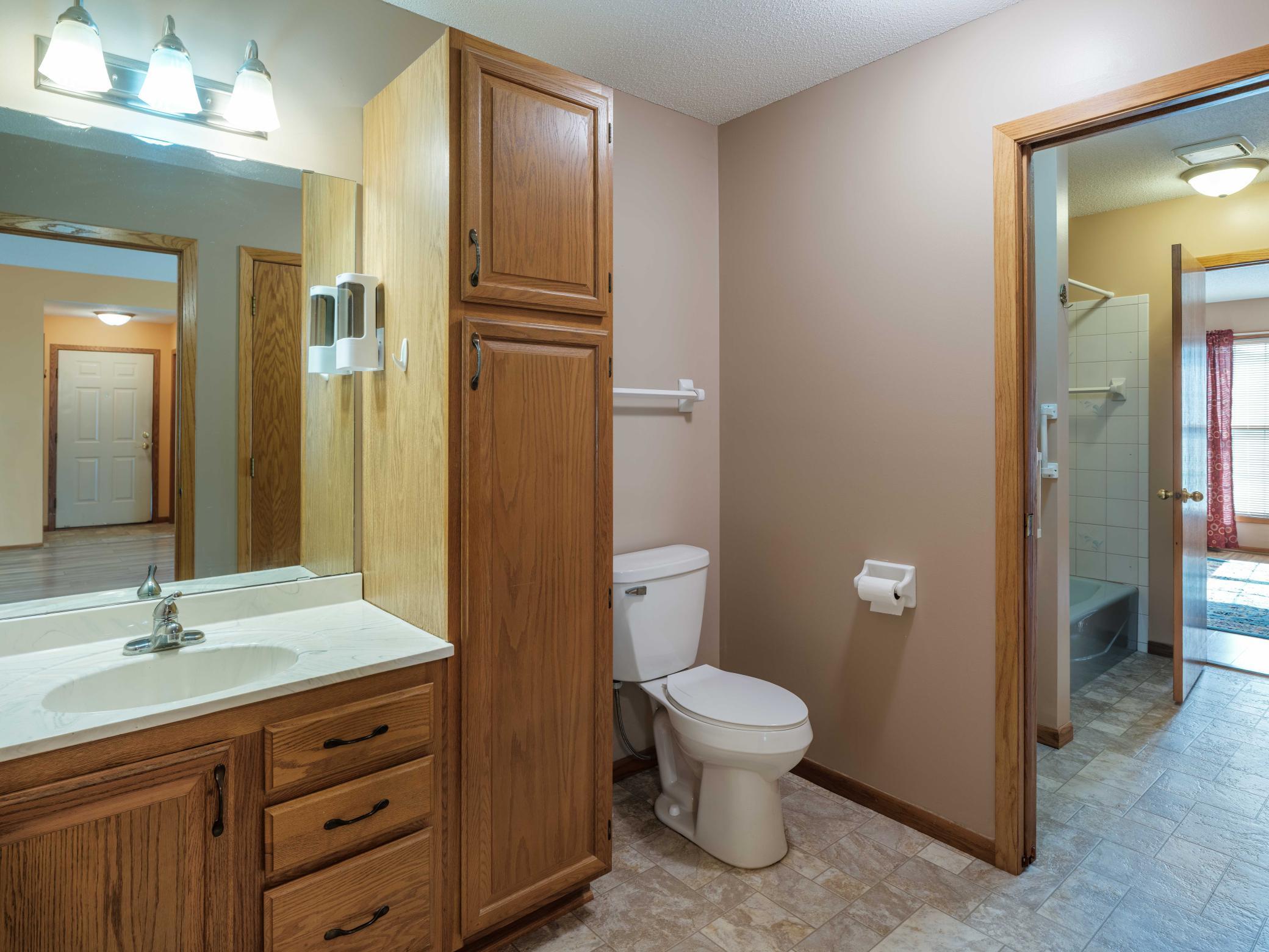 2223 Valleyhigh Drive Northwest Rochester, MN 55901 - Photo 14 of 22