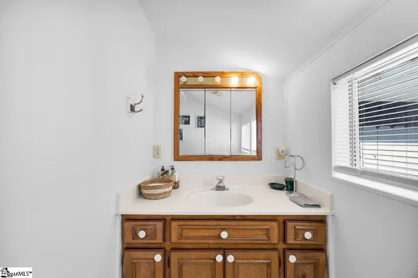 $265,000 | 235 Cedarhill Lane, Waterloo, SC 29384
