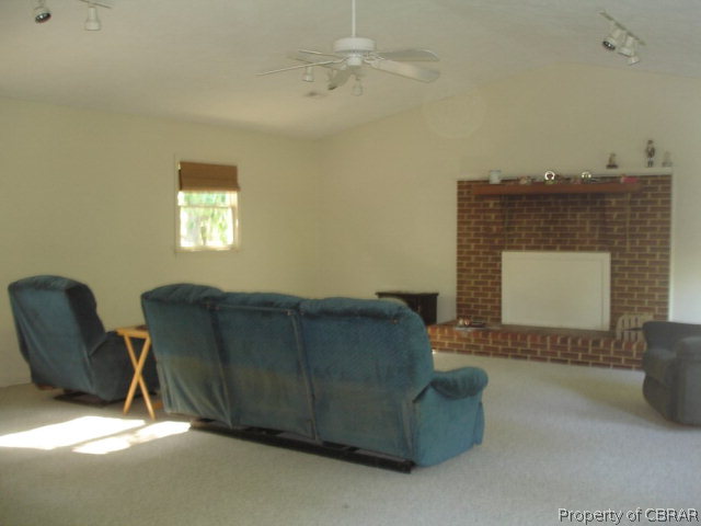 5924 Hall Town Road Gloucester, VA 23061 - Photo 3 of 6 Gallery Image 3