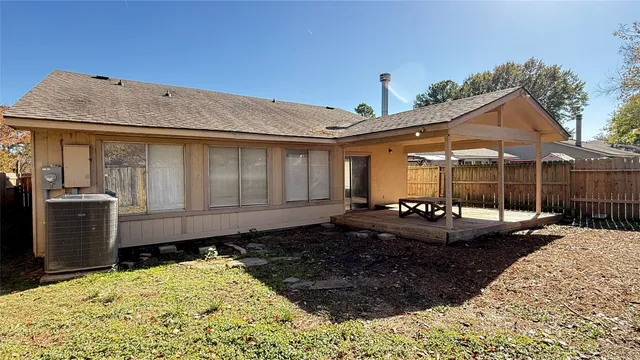 $1,650 | 12651 Day Hollow Lane, Houston, TX 77070