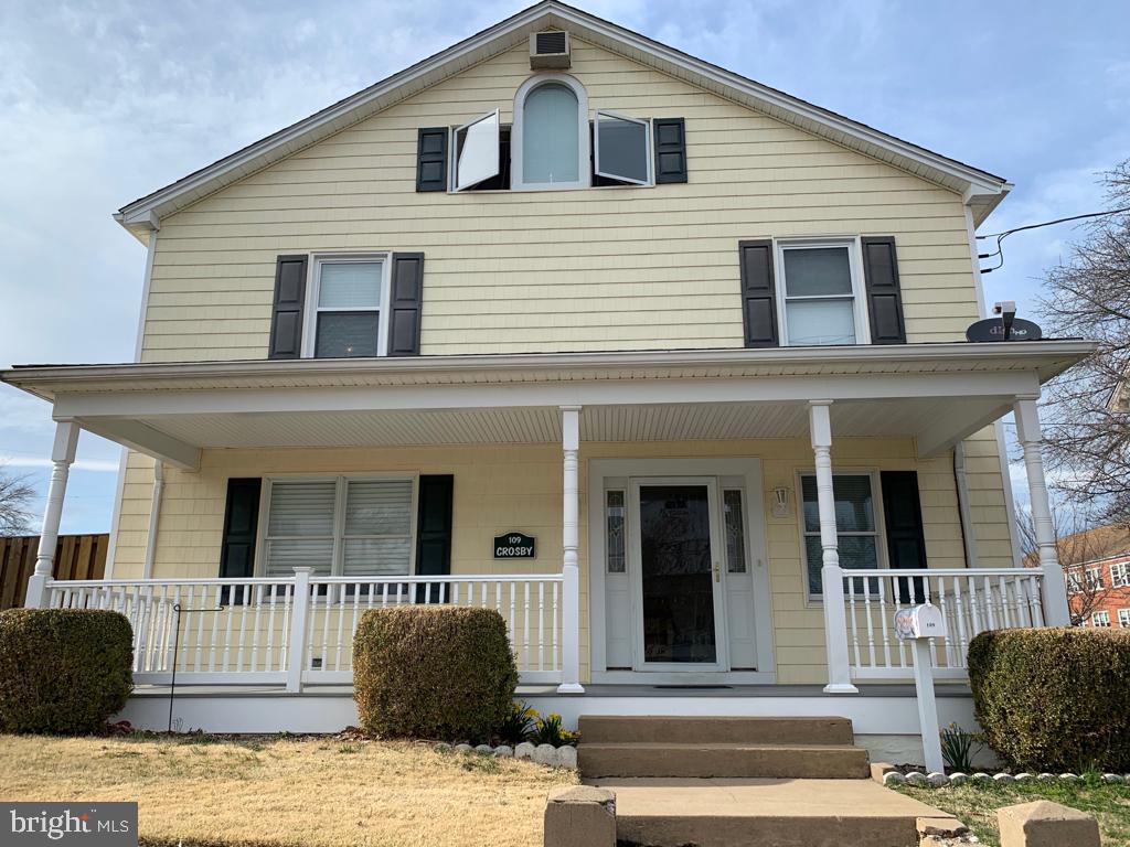 Updated Colonial Circa 1935