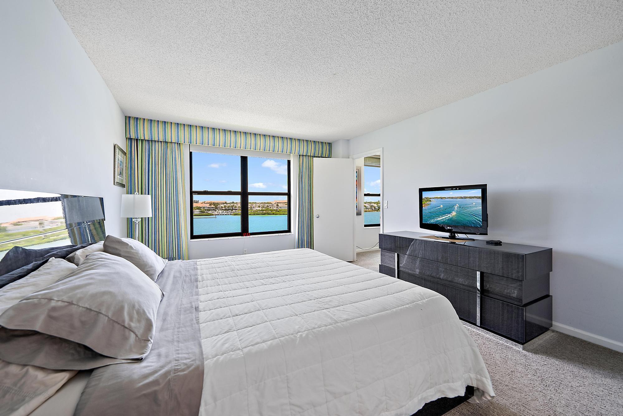 1748 Jupiter Cove Drive, Unit 519A Jupiter, FL 33469 - Photo 14 of 26 1748 Jupiter Cove Dr 519-6