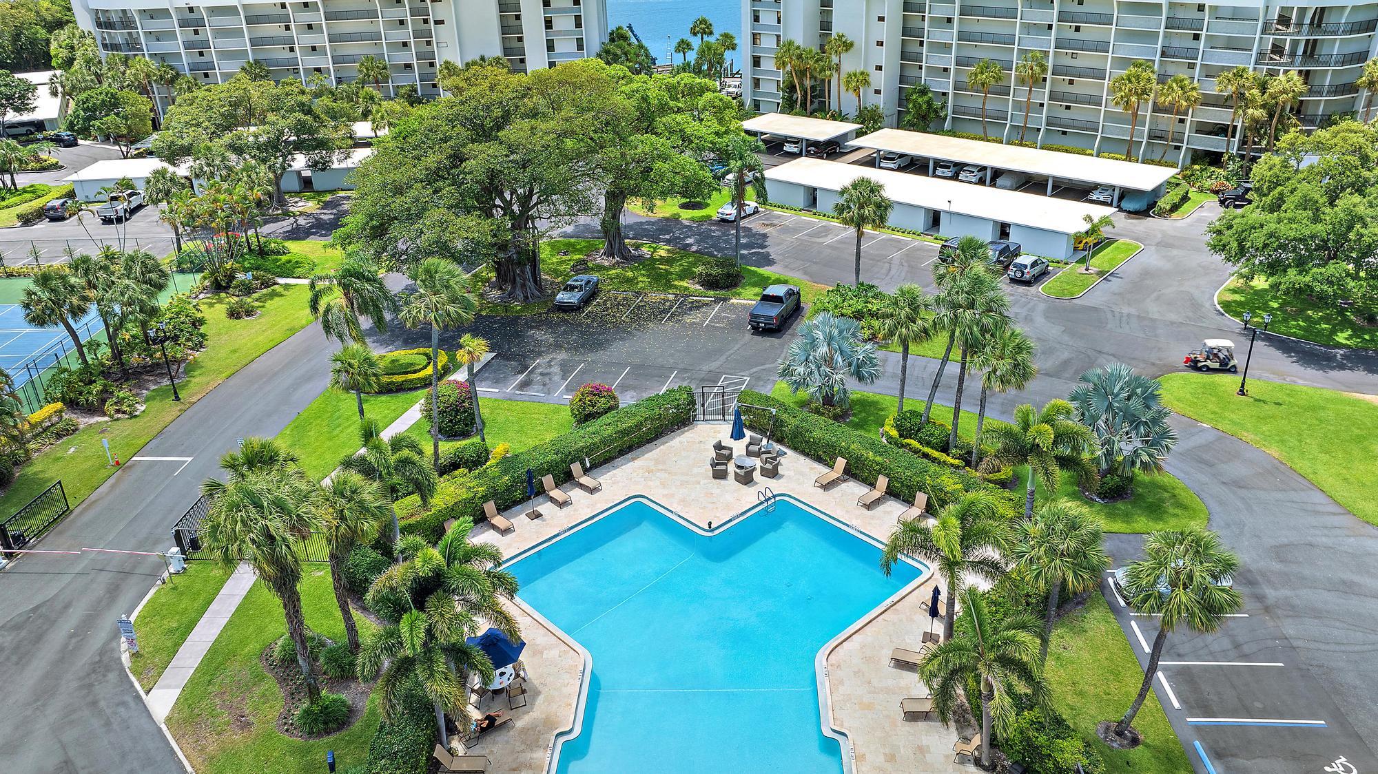 1748 Jupiter Cove Drive, Unit 519A Jupiter, FL 33469 - Photo 19 of 26 1748 Jupiter Cove Dr 519-23