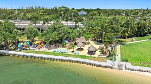 $875,000 | 1748 Jupiter Cove Drive, Unit 519A, Jupiter, FL 33469