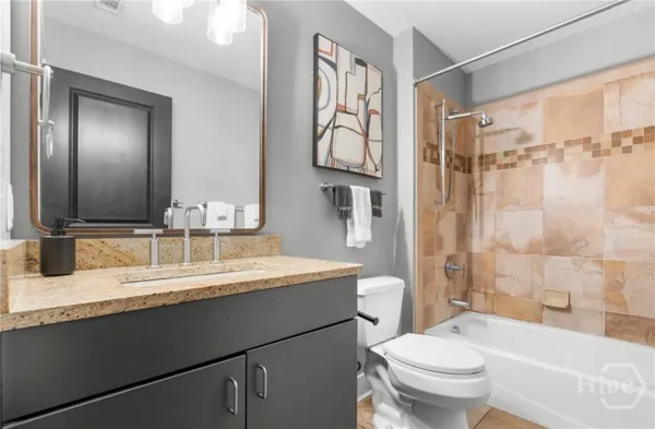 $434,900 | 310 West Broughton Street, Unit 3011, Savannah, GA 31401