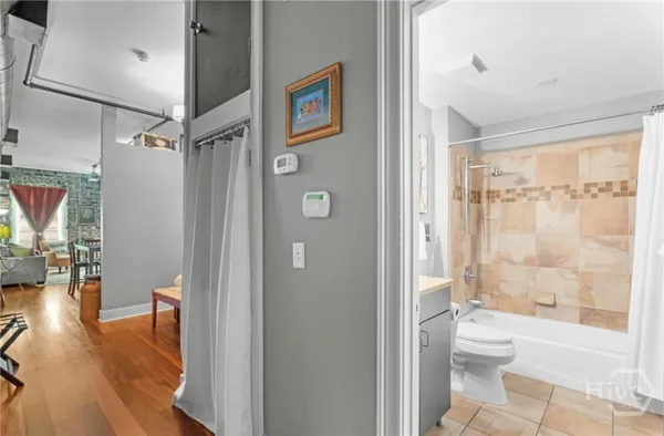 $434,900 | 310 West Broughton Street, Unit 3011, Savannah, GA 31401